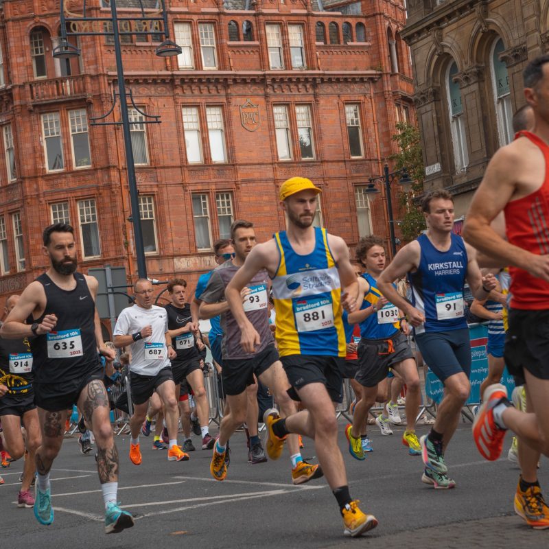 People running in the Bradford 10k People running in the Bradford 10k