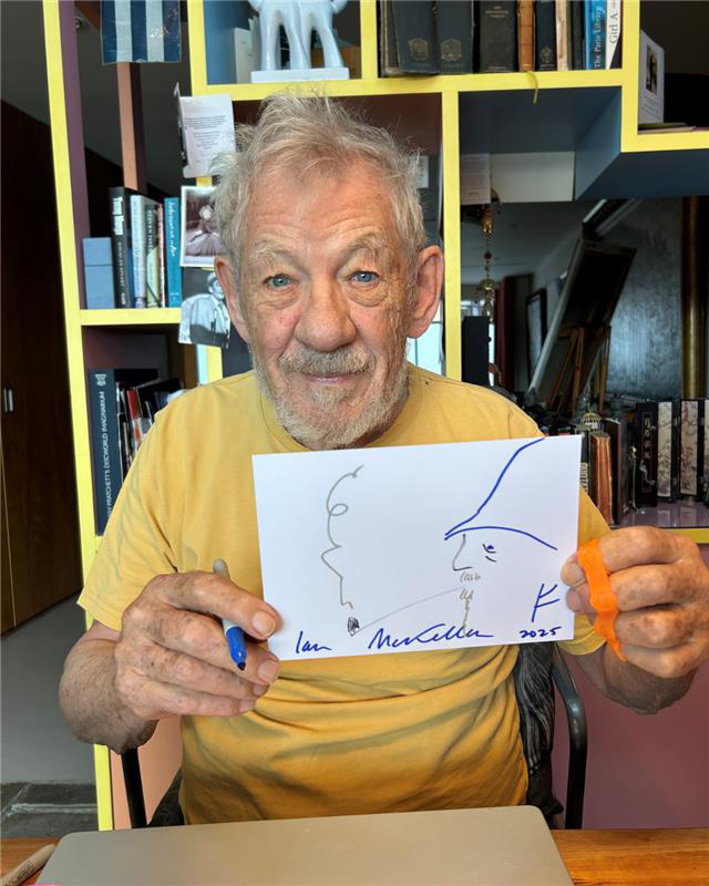 Alice Oseman and R.W. Alley artworks up for grabs in National Doodle Day raffle Alice Oseman and R.W. Alley artworks up for grabs in National Doodle Day raffle